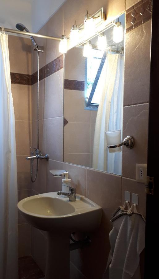Comoda Casa Con Inmejorable Ubicacion Y Servicios Villa Fray Bentos Esterno foto