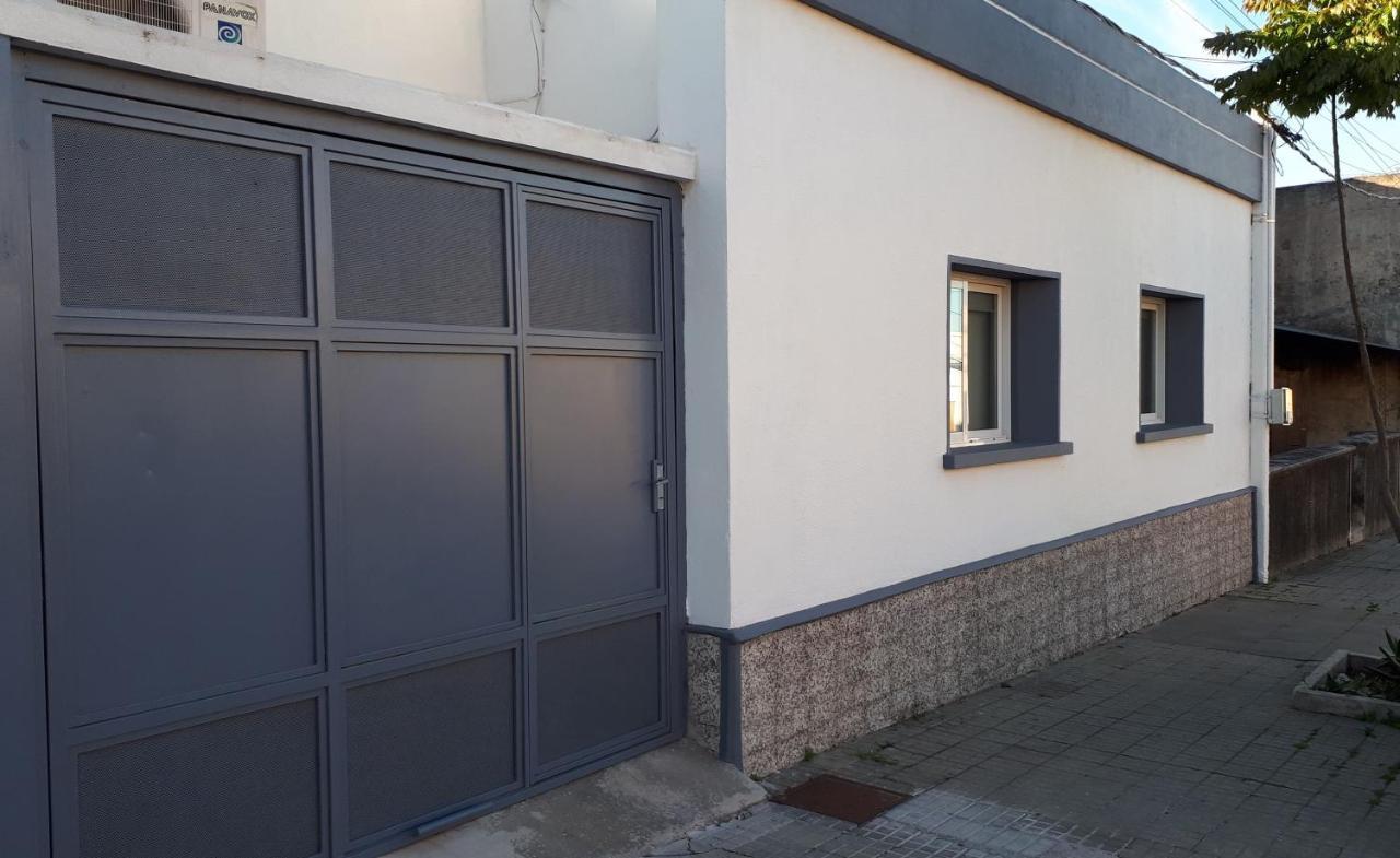 Comoda Casa Con Inmejorable Ubicacion Y Servicios Villa Fray Bentos Esterno foto